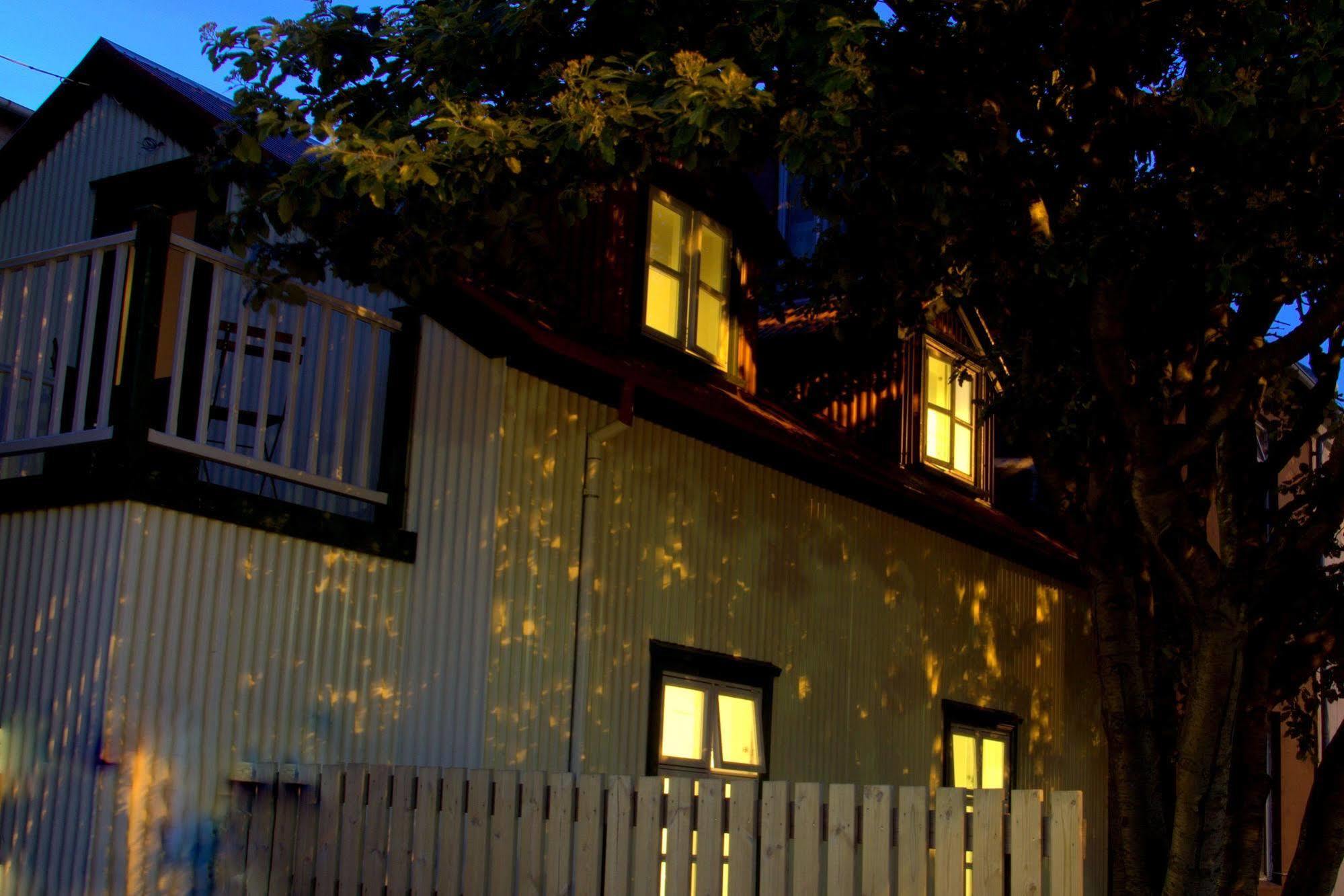 Grettir Guesthouse Reikiavik Exterior foto